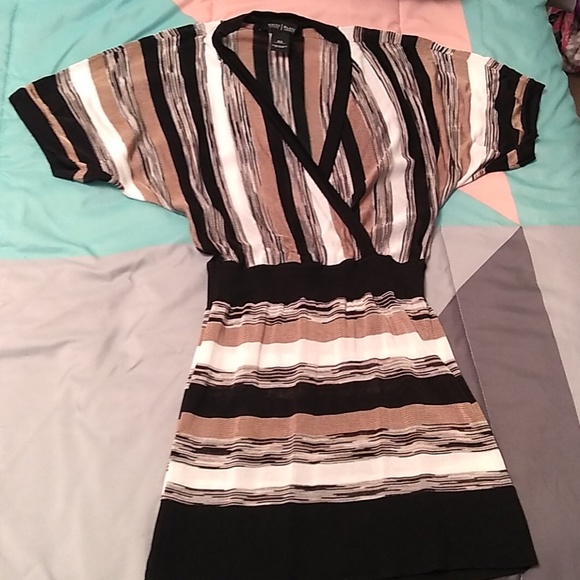 Tops - White House Black Market top